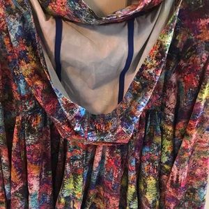 Lululemon Horizon  runner cape Seawheeze! NWT m/l